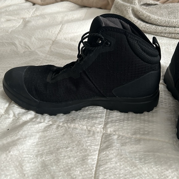 Vibram Triple Aught Ghostwing TRS Mid Men’s size 11.5 boot/shoe - Picture 5 of 5